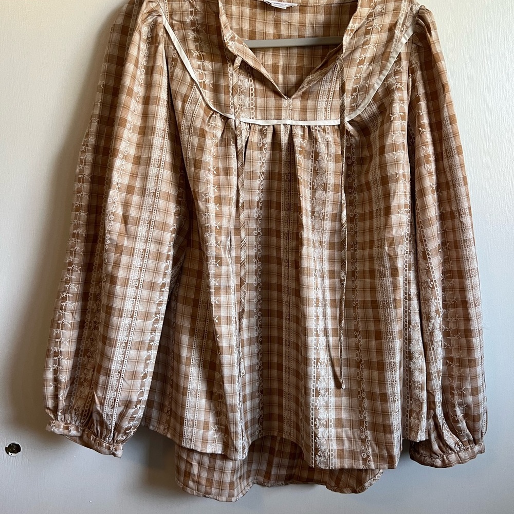 Chic Soul Beige Plaid Blouse